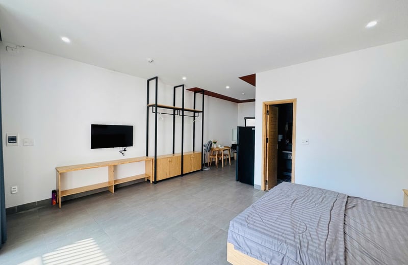 Аренда люксовой, полностью меблированной студии с бассейном на крыше, Дананг, Вьетнам