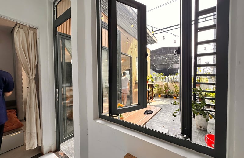 Bright, cozy penthouse for rent with garden balcony, Da Nang, Vietnam