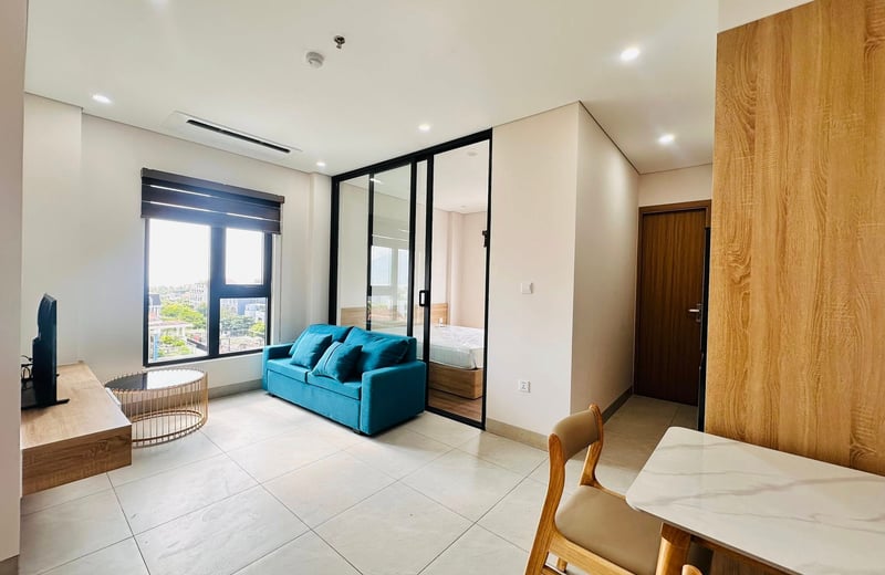 Rent a brand new, furnished apartment with city view, Son Tra, Da Nang, Vietnam