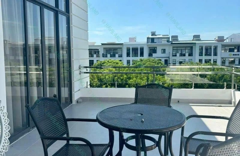 Appartement spacieux 100m² avec balcon à louer, Da Nang, Vietnam