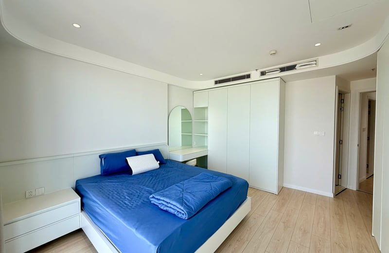 Spacious Apartment with Panoramic View for Rent, Ngu Hanh Son, Da Nang, Vietnam