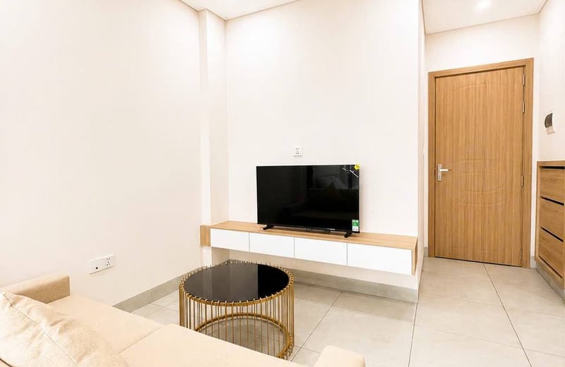 Modern, furnished apartment in a new building (near the beach), Da Nang, Vietnam