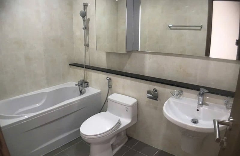 Mieten Sie eine gemütliche, möblierte 100 m² Wohnung im Blooming Tower, Da Nang