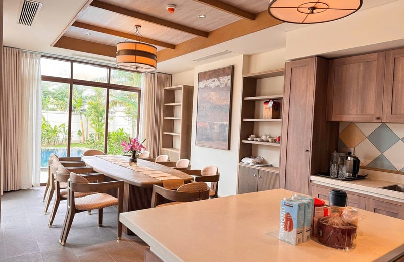 Rent a luxury and modern villa with a pool in Da Nang, Vietnam