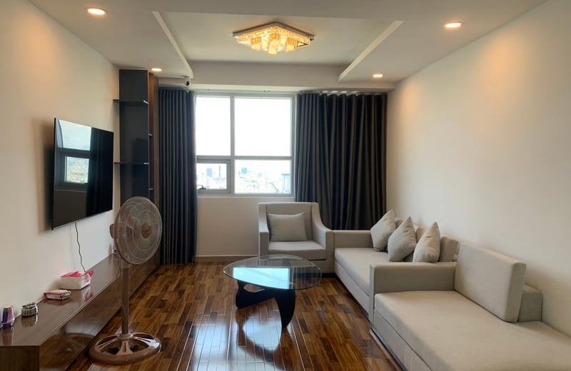 Alquiler de un apartamento confortable, 100 m², Blooming Tower, distrito de Hai Chau, Da Nang, Vietnam