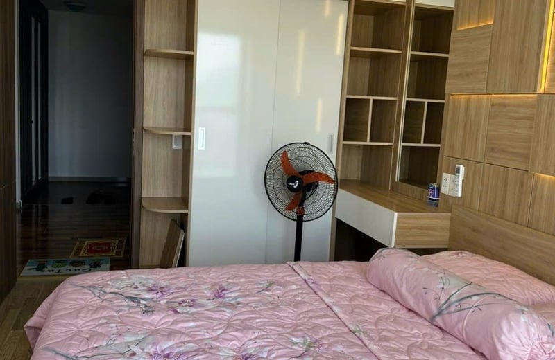 Alquiler de un apartamento confortable, 100 m², Blooming Tower, distrito de Hai Chau, Da Nang, Vietnam