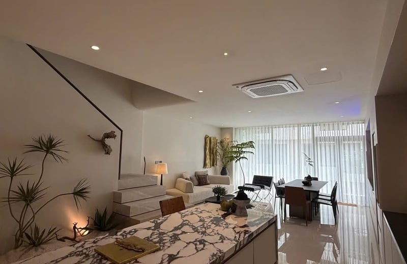 Alquiler de casa de élite y elegante con piscina y ascensor, Da Nang, Vietnam