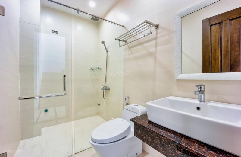 Modern, bright villa for rent with pool and garden, Da Nang, Vietnam