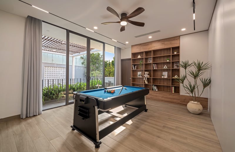 Rent a luxury, fully furnished villa with pool, Hai Chau, Da Nang, Vietnam