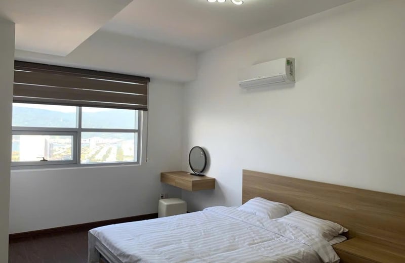 Appartement spacieux 153m² avec vue sur la rivière à louer, district Hai Chau, Da Nang, Vietnam
