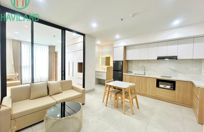 Alquiler a largo plazo de un apartamento luminoso con balcón espacioso, Da Nang, Vietnam