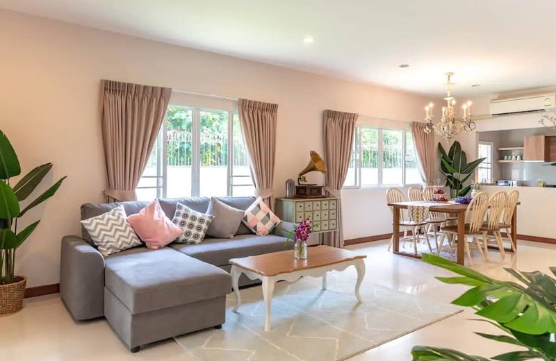 Stylish and spacious 4-bedroom house rental in Khlong Toei district, Bangkok, Thailand