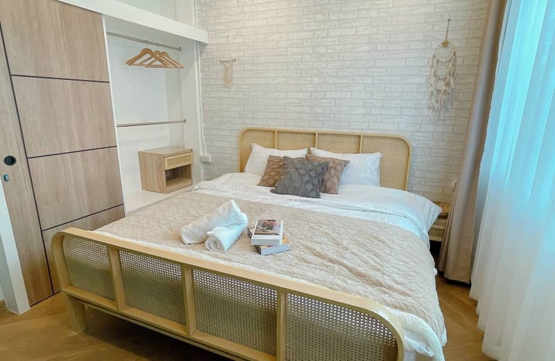 Alquiler de apartamento moderno de 2 dormitorios en el distrito de Phra Nakhon, Bangkok, Tailandia