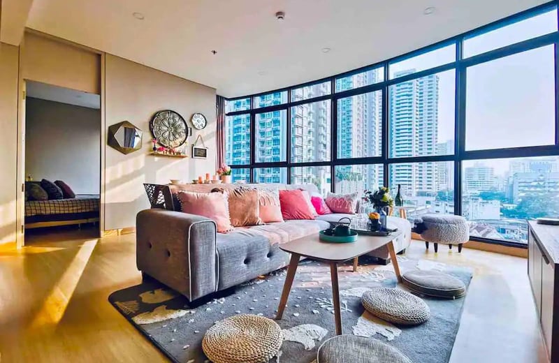 Spacious 2-bedroom apartment rental in Din Daeng district, Bangkok, Thailand