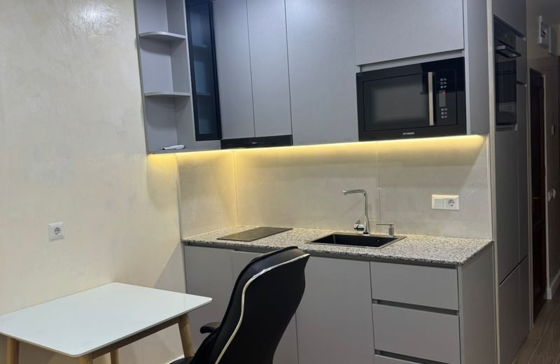 Neues möbliertes Studio 47 m² mit Terrasse in Rainbow zur Miete, Batumi, Georgien