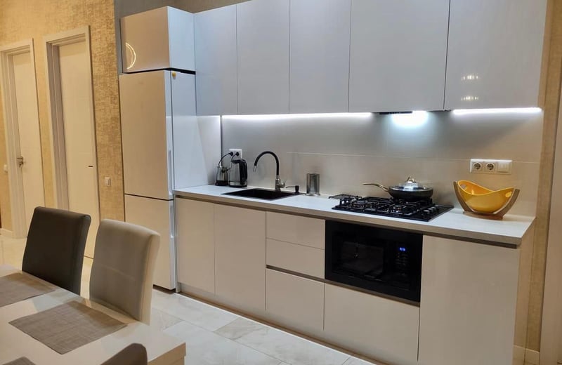 Apartamento moderno de 70 m² con renovación nueva en alquiler, Batumi, Georgia