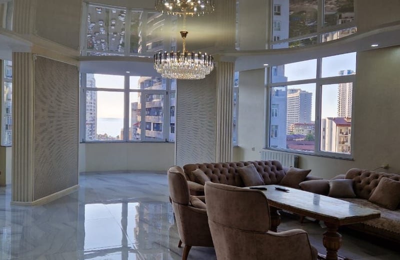 Просторная квартира 125 м² с видом на море в аренду, Батуми, Грузия