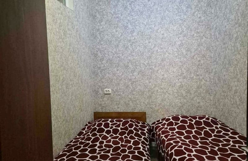 Apartamento luminoso de 60 m² con 2 dormitorios y balcón en alquiler, Batumi, Georgia