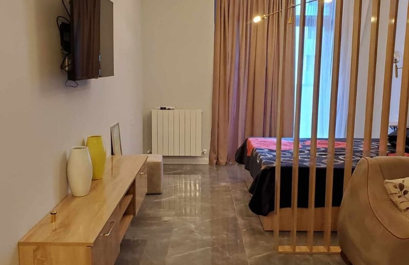 Location studio spacieux avec rénovation récente, 36 м², Batumi, Géorgie
