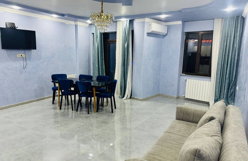 Аренда светлой, просторной, меблированной квартиры, 110 м², Батуми, Грузия