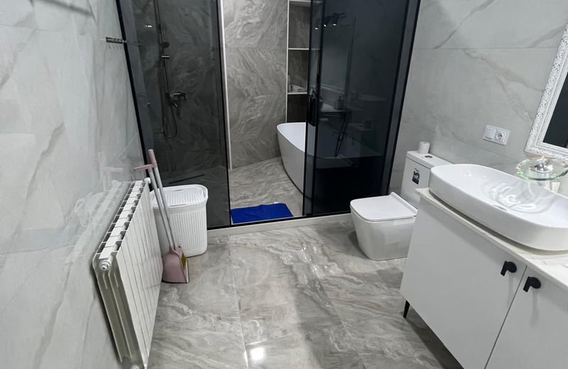 Location appartement spacieux, meublé, 95 м², Batumi, Géorgie