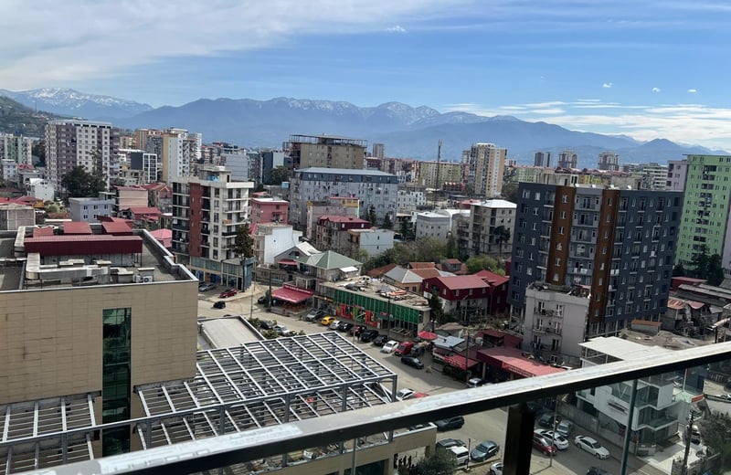 Location appartement spacieux, meublé, 95 м², Batumi, Géorgie