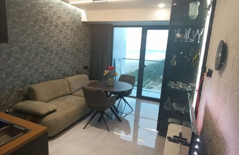 Modern apartment with sea and mountain view for rent, 50 m², Batumi, Georgia