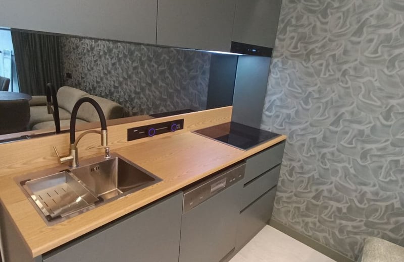 Modern apartment with sea and mountain view for rent, 50 m², Batumi, Georgia