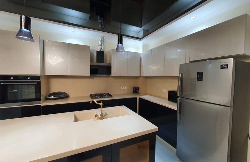 Alquiler de apartamento amplio, moderno, 130 m², Batumi, Georgia