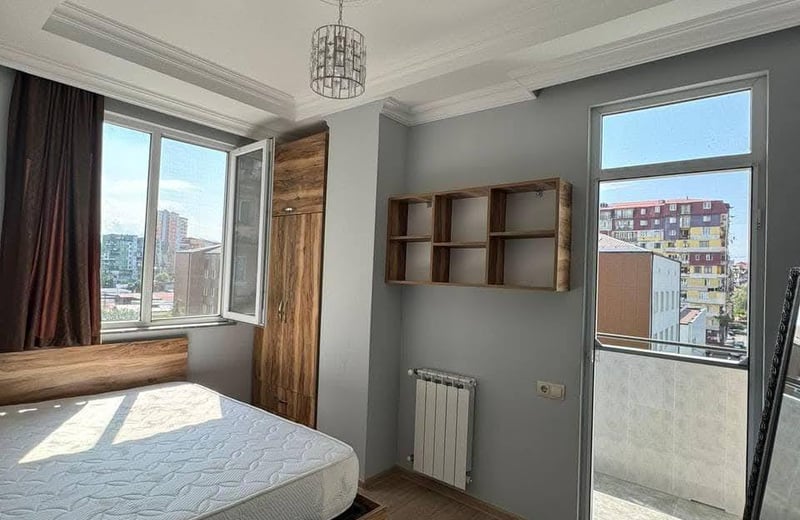 Alquiler de amplio y cómodo apartamento, 82 m², Batumi, Georgia