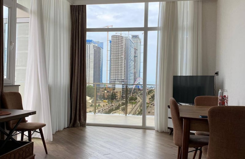 Location d’un appartement lumineux et spacieux, 85 m², Batoumi, Géorgie