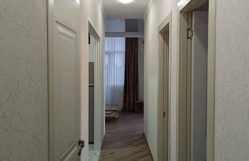 Location d’un appartement lumineux et spacieux, 85 m², Batoumi, Géorgie