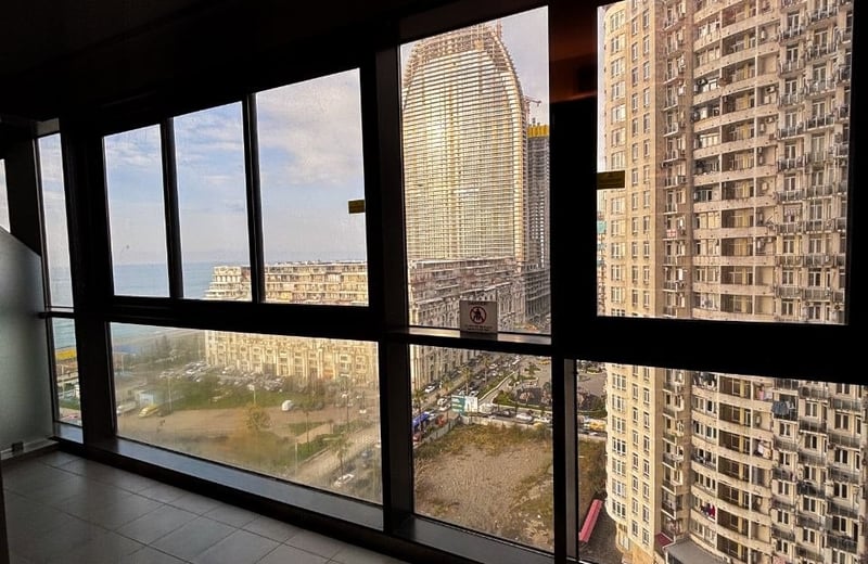 Alquiler de luminoso y moderno apartamento con vista al mar en Alliance Batumi, Batumi, Georgia