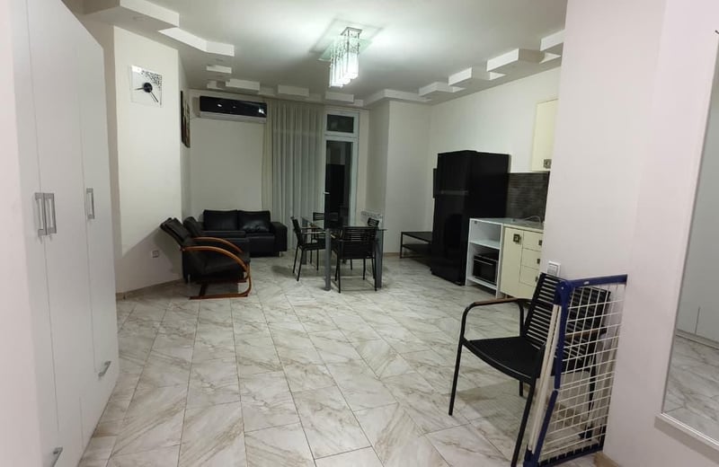 Alquiler de amplio apartamento amueblado, 95 m², Batumi, Georgia