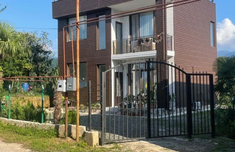 Alquiler de amplia casa amueblada, 200 m², Batumi, Georgia