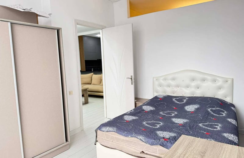 Bright and spacious 110 m² apartment for rent, Batumi, Georgia