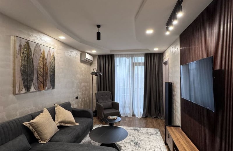 Alquiler de un apartamento moderno y amueblado de 60 m² en Batumi, Georgia