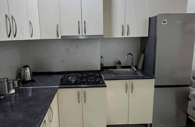 Аренда уютной, меблированной квартиры с двумя спальнями, 60 м², Батуми, Грузия