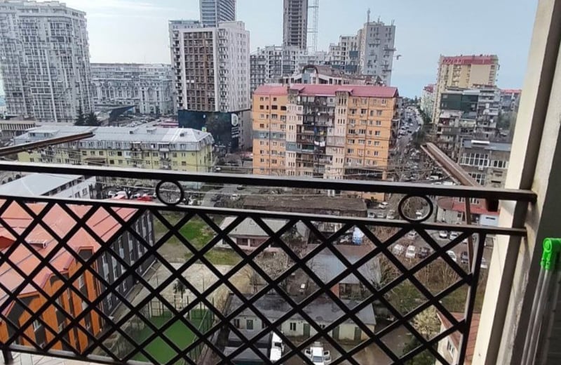 Alquiler de apartamento acogedor con vista al mar, 40 m², centro de la ciudad, Batumi, Georgia