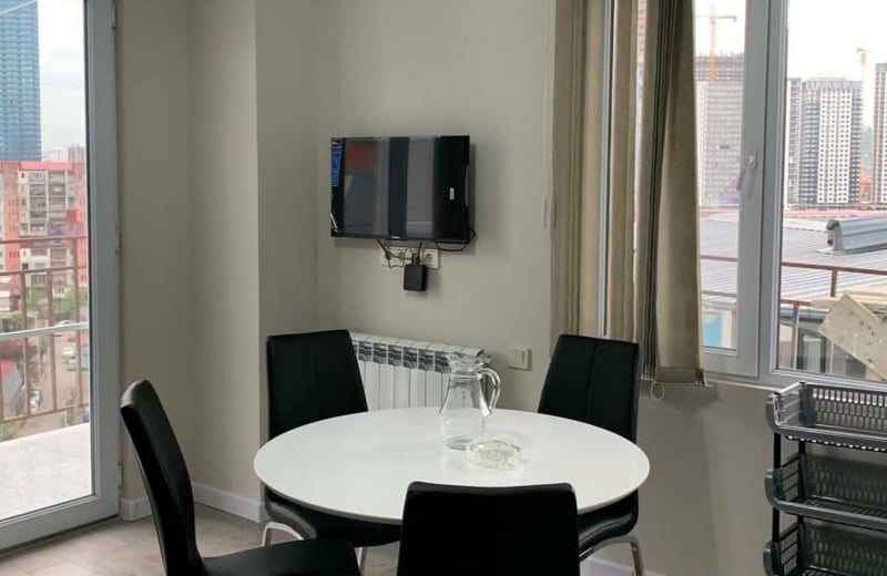 Vermietung einer hellen, komfortablen Wohnung, 60 m², Batumi, Georgien