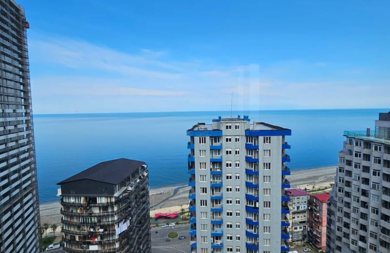 Аренда современной квартиры с прямым видом на море, 65 м², Батуми, Грузия