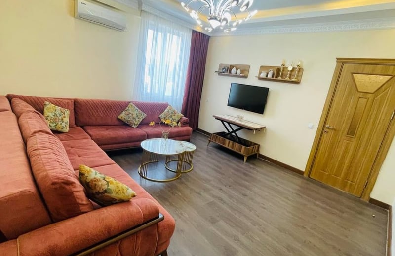 Alquiler de apartamento espacioso и confortable, 100 m², Batumi, Georgia