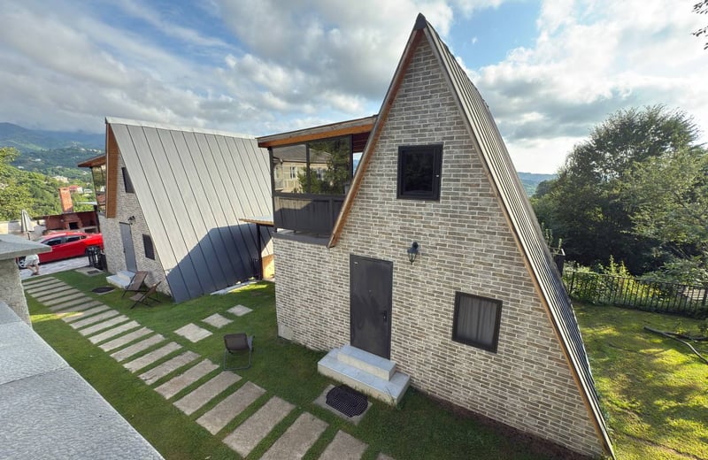 Rent a cozy, spacious cottage with garden, Kapreshumi, Batumi, Georgia