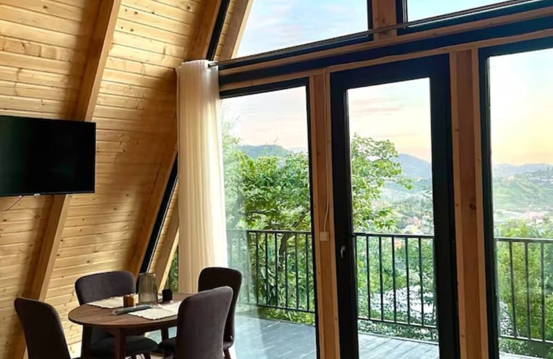 Rent a cozy, spacious cottage with garden, Kapreshumi, Batumi, Georgia