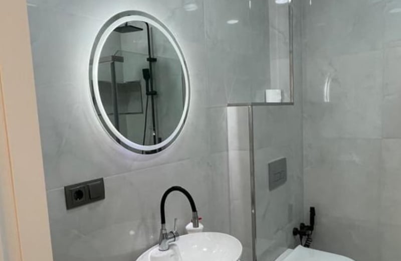 Location d'un appartement spacieux avec vue sur le stade, 60 m², Batoumi, Géorgie