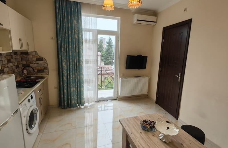 Vermietung einer hellen, komfortablen Wohnung, 60 m², Batumi, Georgien