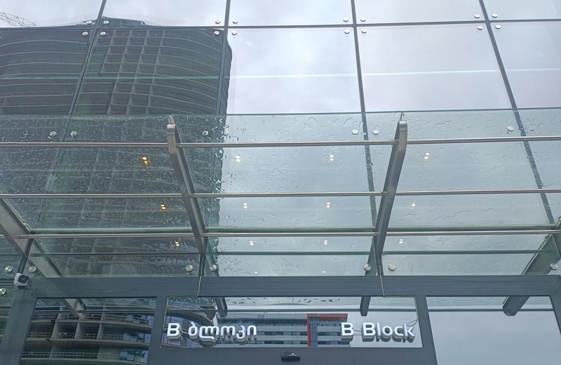 Location d'un studio neuf, 35 m², Blue Sky Tower, Batoumi, Géorgie