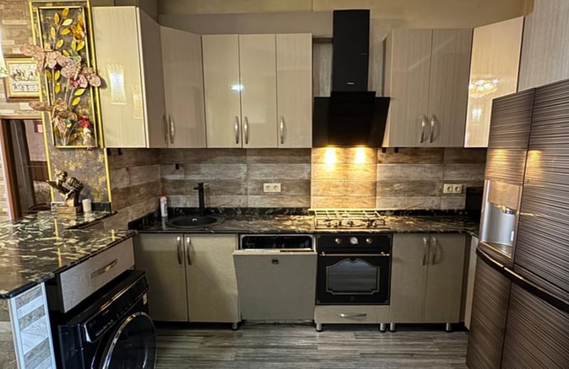 Rent a luxury, spacious apartment with sea and mountain view, 120 m², Batumi, Georgia