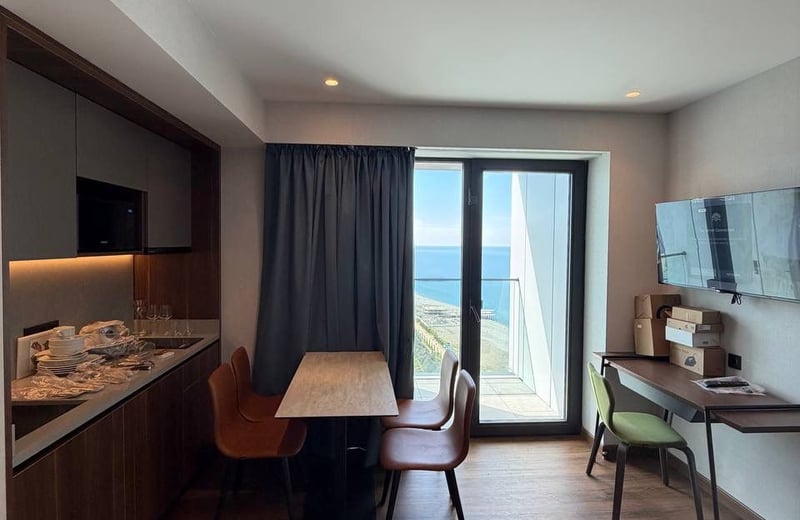 Studio spacieux 45m² avec vue sur la mer à louer, Batoumi, Géorgie