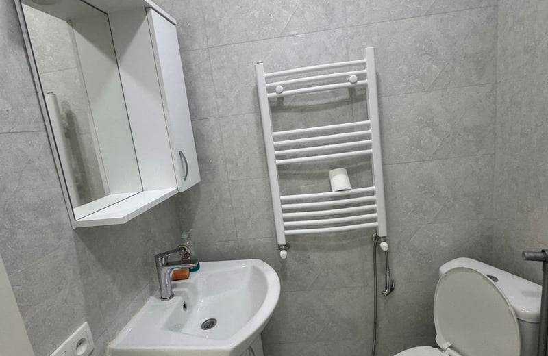 Estudio luminoso y moderno en alquiler, Batumi, Georgia